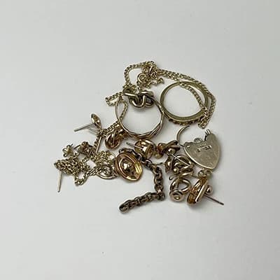 Gold purchased from Scott for £1,492.78 via Bank Transfer